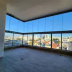 עבודה של ארז, סגירת מרפסת זכוכית (8)