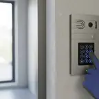 עבודה של ארטיום, מנעולן (5)