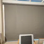 עבודה של שי, מתקין סוככים (1)