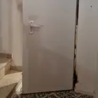 עבודה של גל, מתקין דלתות (4)