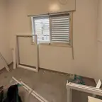 עבודה של שחר, סגירת מרפסת זכוכית (20)