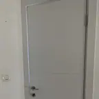 עבודה של גל, מתקין דלתות (2)