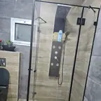 עבודה של זוהר, מתקין מקלחונים (5)