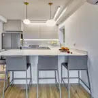 עבודה של אורי, חברת מטבחים (3)