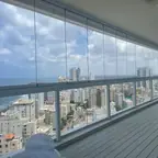 עבודה של אלון, סגירת מרפסת זכוכית (2)