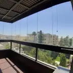 עבודה של ארז, סגירת מרפסת זכוכית (1)