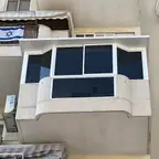 עבודה של דימה, מתקין תריסים (1)