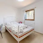 עבודה של אורי, מתווך (4)