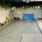עבודה של אלמוג, מקים בריכות שחייה (1)