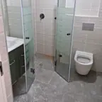 עבודה של בועז, מתקין מקלחונים (11)