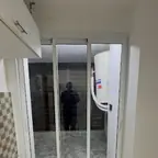 עבודה של דימה, מתקין תריסים (2)