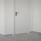 עבודה של אנטון, מתקין דלתות (8)
