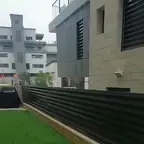 עבודה של איציק, מתקין תריסים (2)