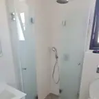 עבודה של אלירן, מתקין מקלחונים (2)