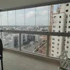 עבודה של ספרטק, סגירת מרפסת זכוכית (11)