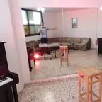עבודה של רוברט, מתקין מקלחונים (9)