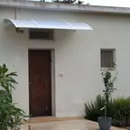 עבודה של גקי, מתקין פרגולות אלומיניום (12)