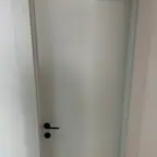 עבודה של אורן, מתקין דלתות (5)