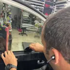 עבודה של גיא, השחרת חלונות לרכב (9)