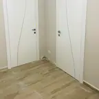 עבודה של אורן, מתקין דלתות (3)