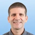 גיא – טכנאי מחשבים