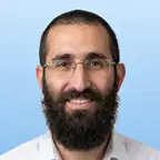 מנחם – טכנאי מקרר