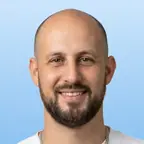 רועי – מתווך