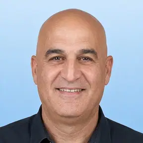 אייל – טכנאי מחשבים