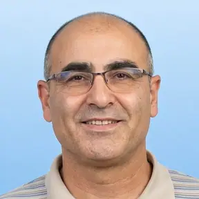 יוסי – טכנאי מקרר