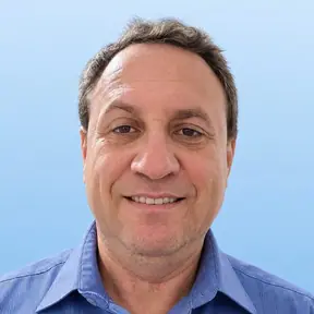 אריאל – טכנאי מחשבים