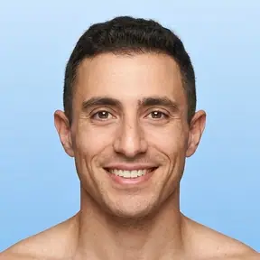 אדם – מאמן כושר