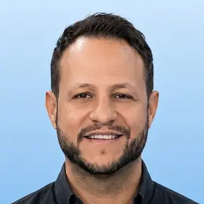 רובי – מתווך
