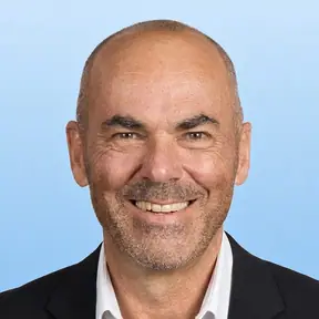 רפי – מתווך