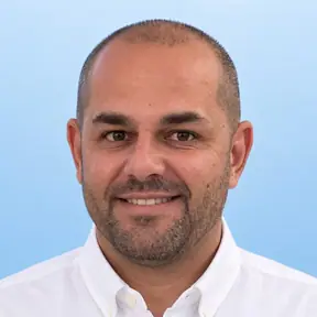 יניב – סגירת מרפסת זכוכית