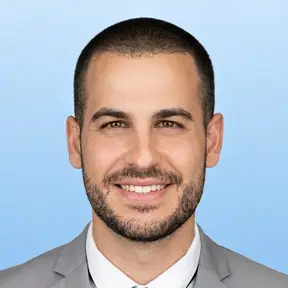 רז – עורך דין חובות
