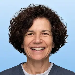 יונית – רופא שיניים