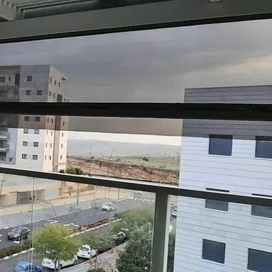 עבודה של איציק, מתקין סוככים (13)