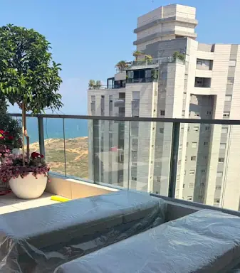 עבודה של ליאור, מוביל (1)