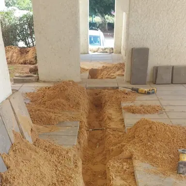 עבודה של קובי, אינסטלטור (20)