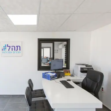 משרד יביל / נייד, מכולה / מבנה ממכולה ופנים המבנה – מעבודות תהל, מבנים יבילים (2)