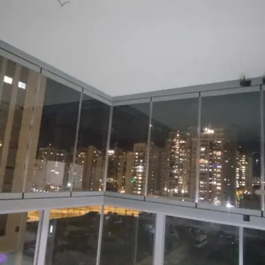 עבודה של אלון, סגירת מרפסת זכוכית (24)