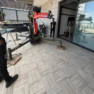 עבודה של גבי, מפעיל מנוף (9)