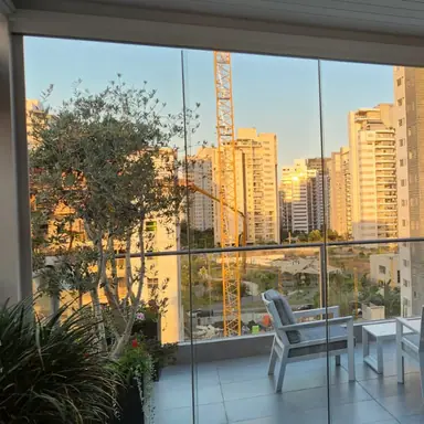 עבודה של שי, סגירת מרפסת זכוכית (18)