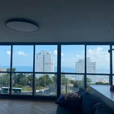 עבודה של רומן, קבלן אלומיניום (2)