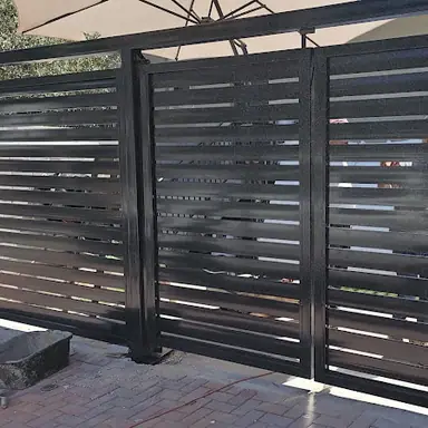 עבודה של בר, מסגר (1)