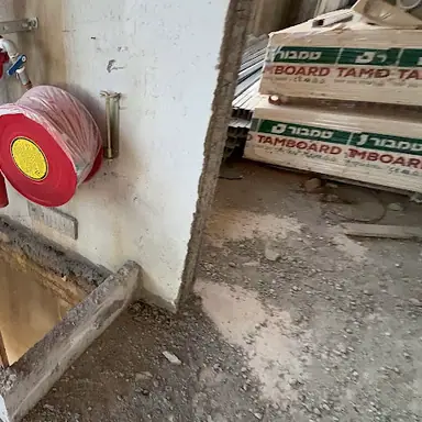 עבודה של איתי, מתקין מערכות כיבוי אש (1)