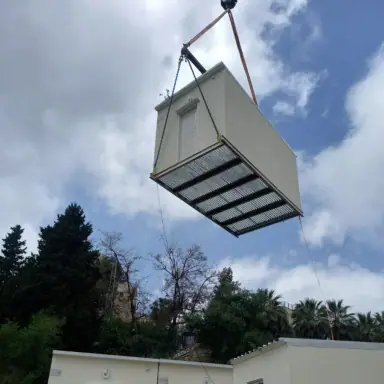 מכולה / מבנה ממכולה, חזית חיצונית והובלה והצבה – מעבודות שי, מבנים יבילים (9)