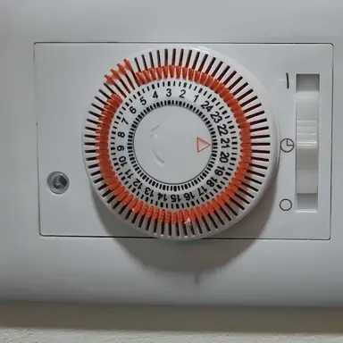 עבודה של יהודה, חשמלאי (4)