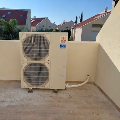 עבודה של יובל, טכנאי מזגנים (3)