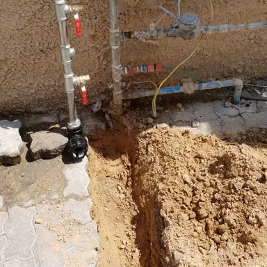 עבודה של בן, אינסטלטור (15)